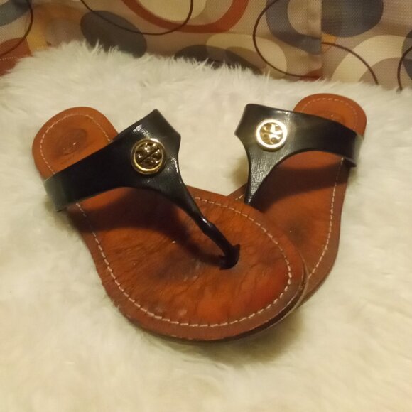 TORY BURCH CAMERON THONG BLACK PATENT LEATHER SANDALS - Picture 3 of 7